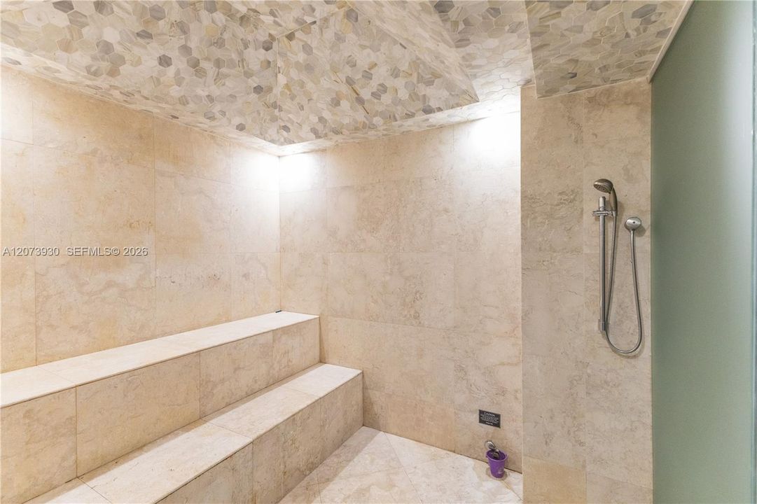 For Sale: $1,099,000 (2 beds, 2 baths, 1895 Square Feet)