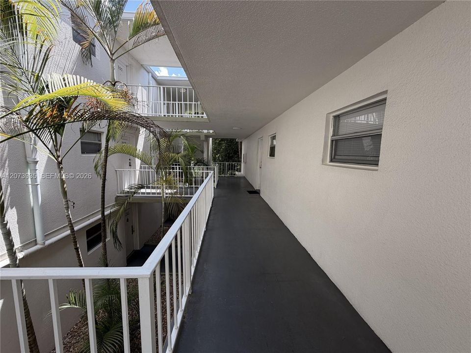 For Rent: $1,875 (2 beds, 2 baths, 1252 Square Feet)