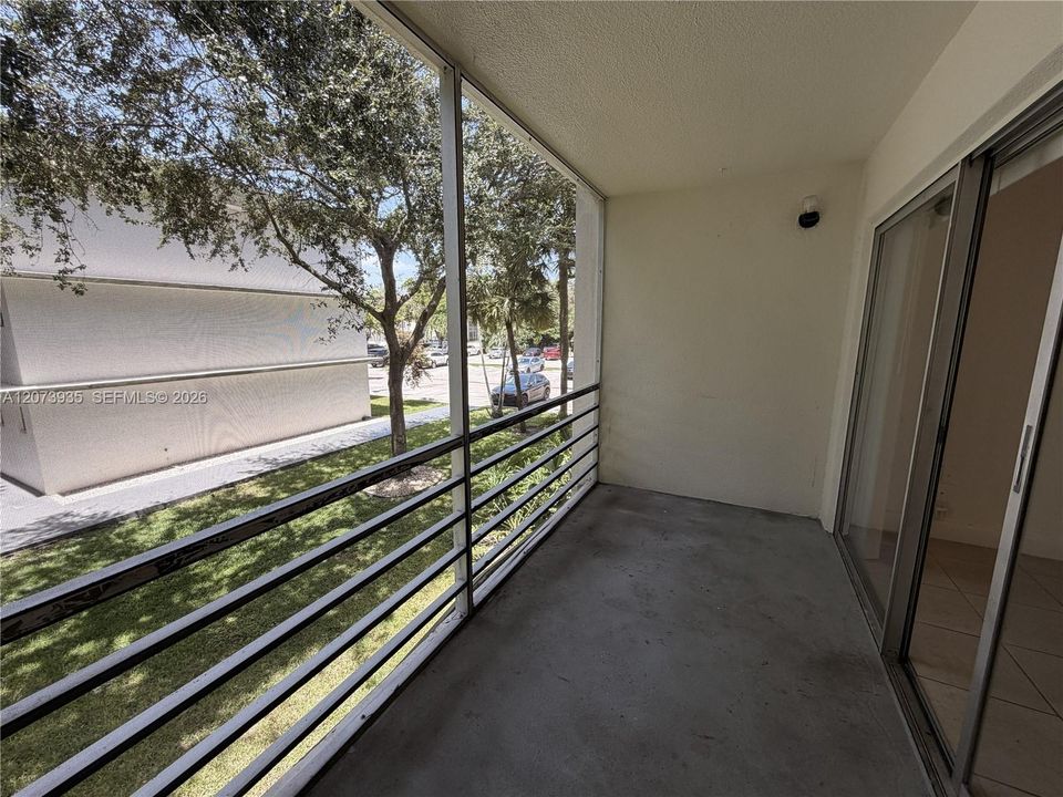 For Rent: $1,875 (2 beds, 2 baths, 1252 Square Feet)