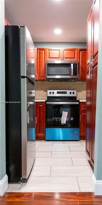 For Sale: $430,000 (4 beds, 2 baths, 1183 Square Feet)