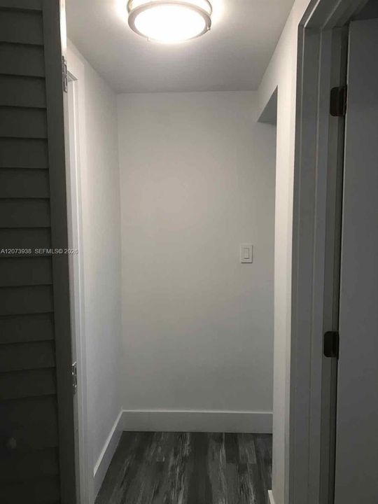 For Sale: $480,000 (4 beds, 2 baths, 1242 Square Feet)