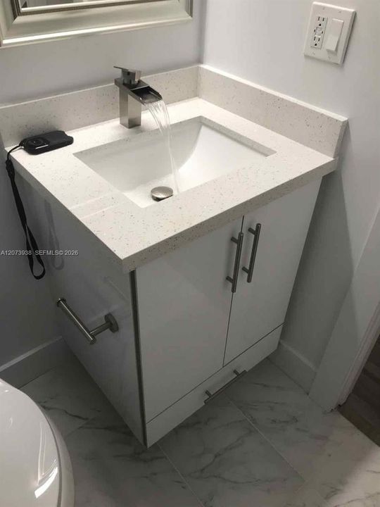 For Sale: $480,000 (4 beds, 2 baths, 1242 Square Feet)