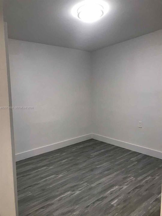 For Sale: $480,000 (4 beds, 2 baths, 1242 Square Feet)
