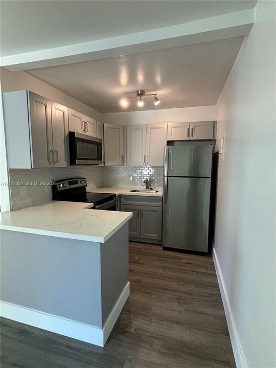 For Rent: $1,850 (1 beds, 1 baths, 1046 Square Feet)