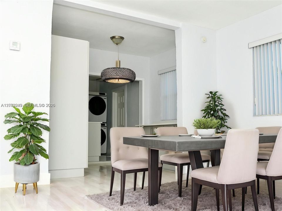 В аренду: $2,650 (3 спален, 1 ванн, 899 Квадратных фут)