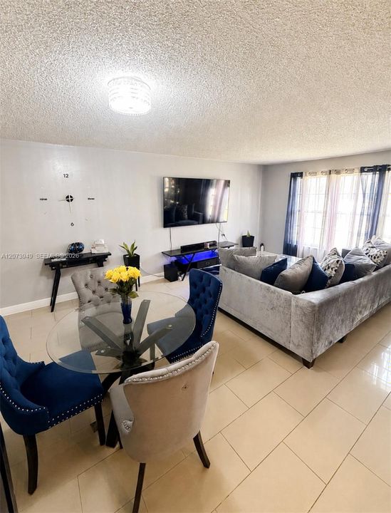 En Venta: $120,000 (2 camas, 2 baños, 873 Pies cuadrados)