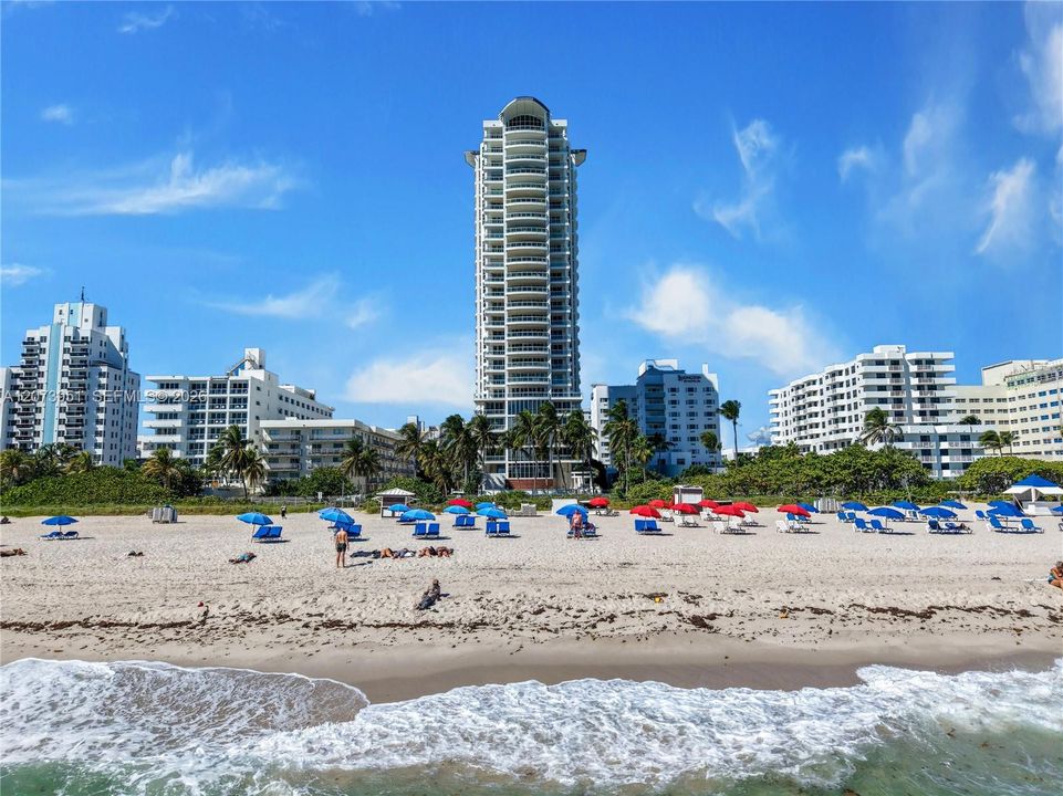 Beach chairs & umbrellas for residents.