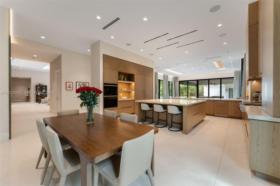 For Sale: $16,500,000 (7 beds, 8 baths, 8381 Square Feet)