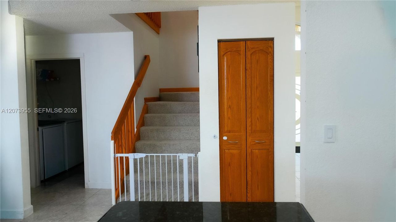 For Sale: $700,000 (4 beds, 2 baths, 2175 Square Feet)