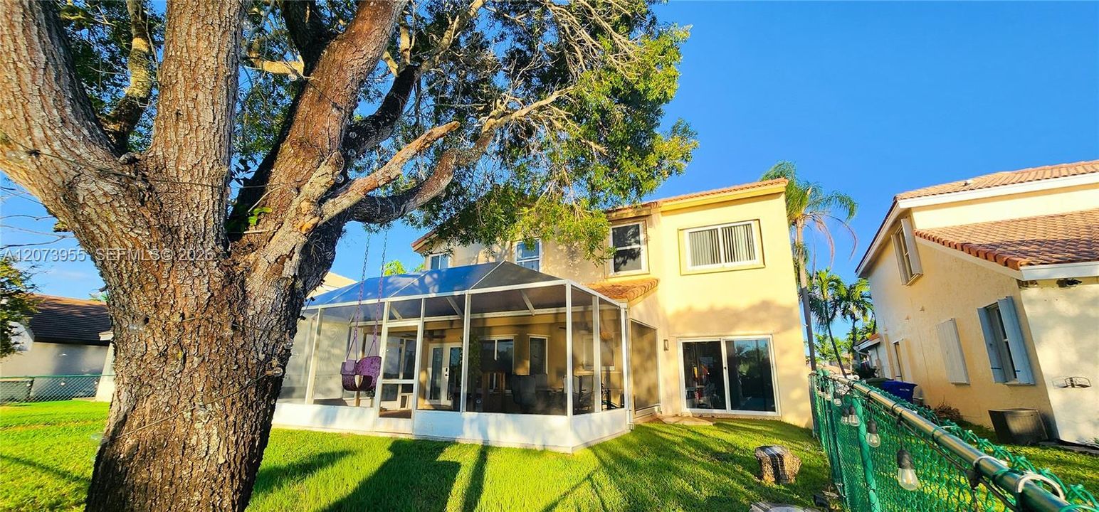 For Sale: $700,000 (4 beds, 2 baths, 2175 Square Feet)