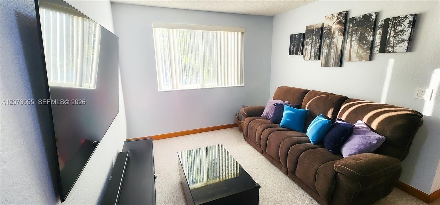 For Sale: $700,000 (4 beds, 2 baths, 2175 Square Feet)