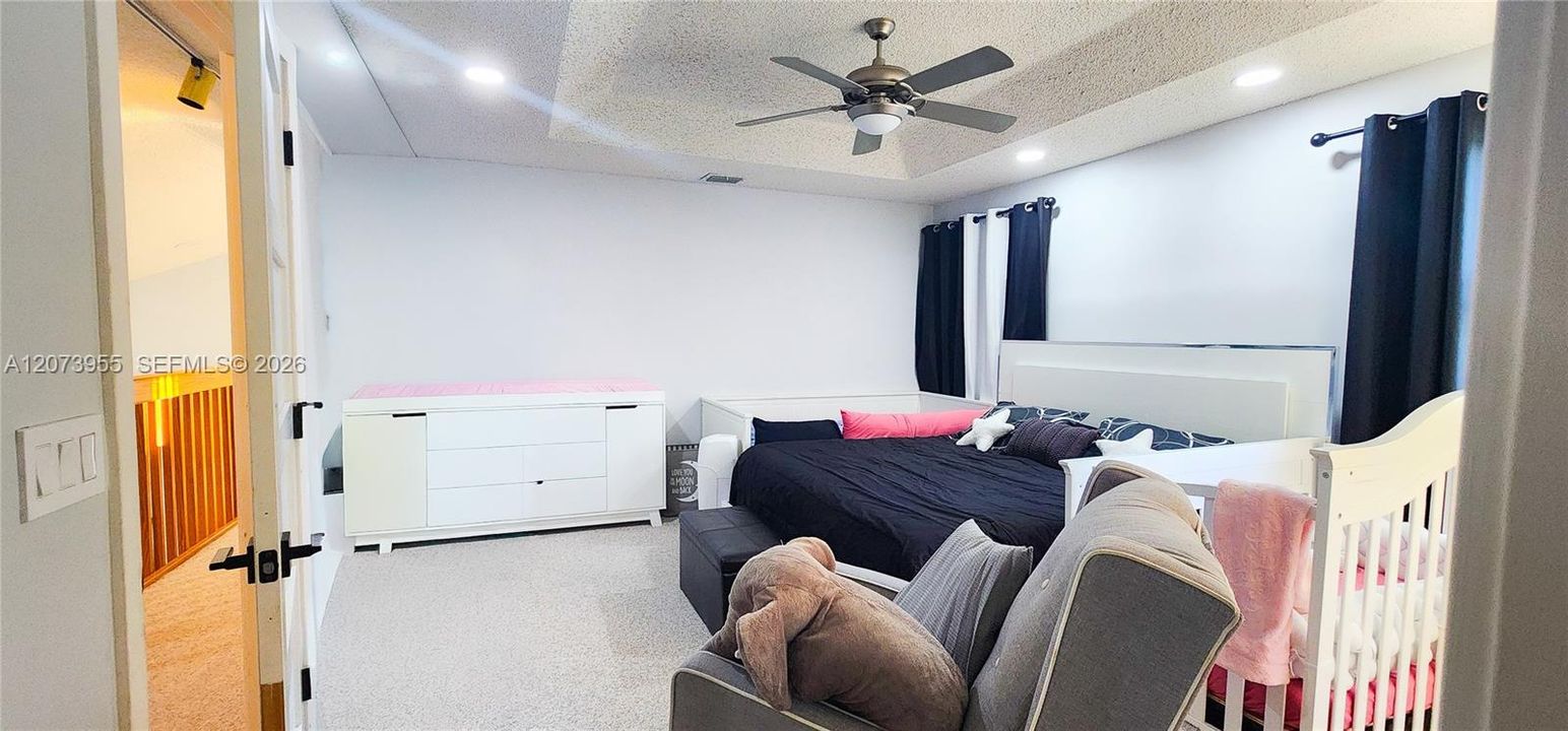 For Sale: $700,000 (4 beds, 2 baths, 2175 Square Feet)