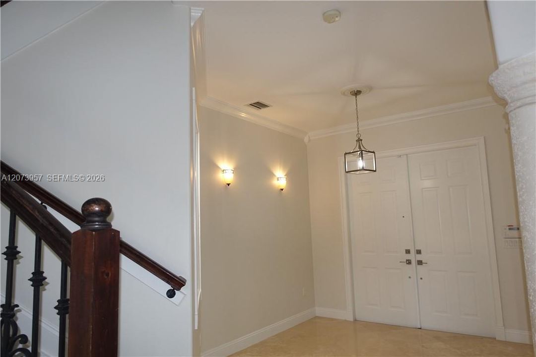 For Rent: $5,200 (4 beds, 4 baths, 2803 Square Feet)