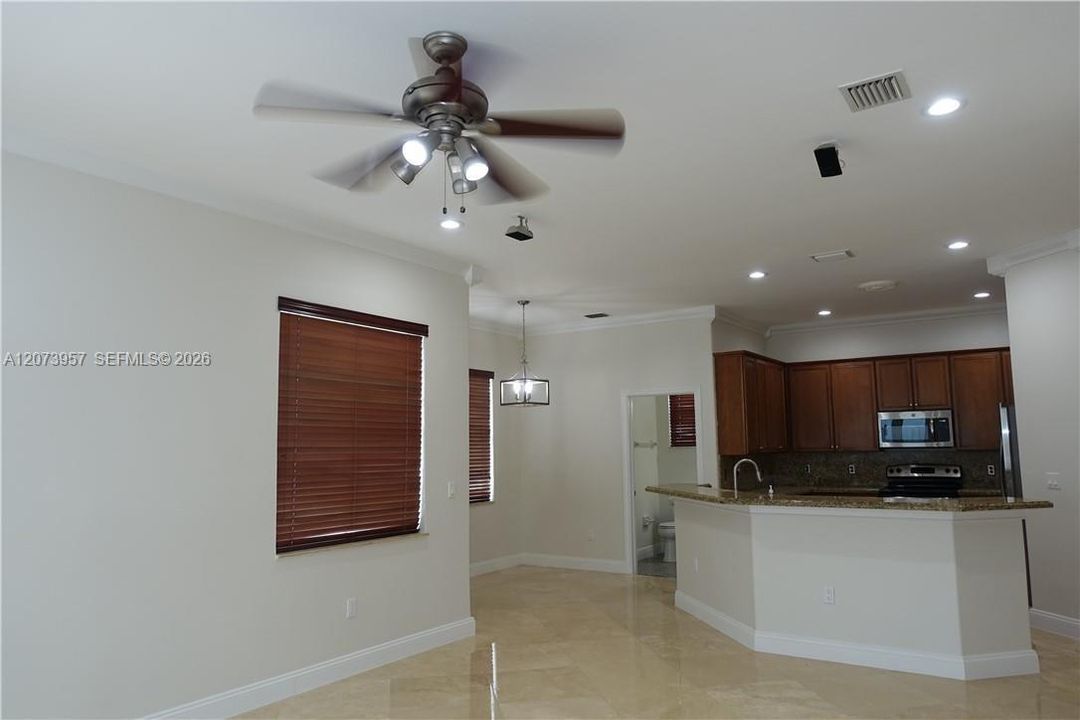 For Rent: $5,200 (4 beds, 4 baths, 2803 Square Feet)