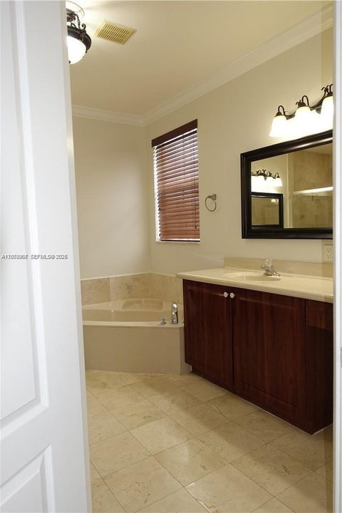 For Rent: $5,200 (4 beds, 4 baths, 2803 Square Feet)