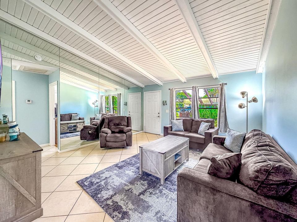 29-web-or-mls-JOY_052675