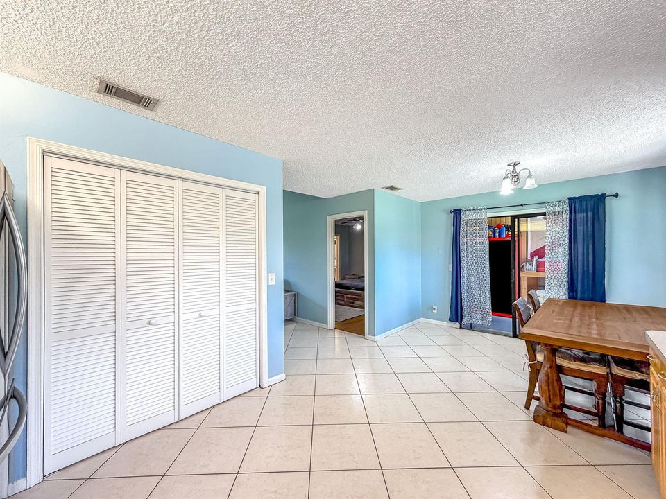 42-web-or-mls-JOY_052740