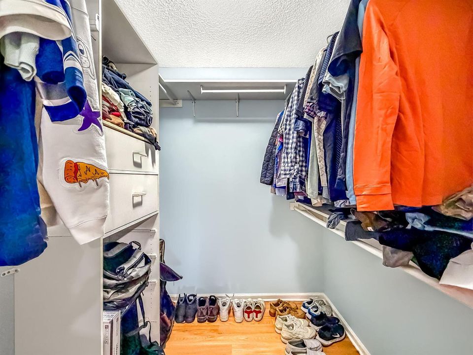 35-web-or-mls-JOY_052705