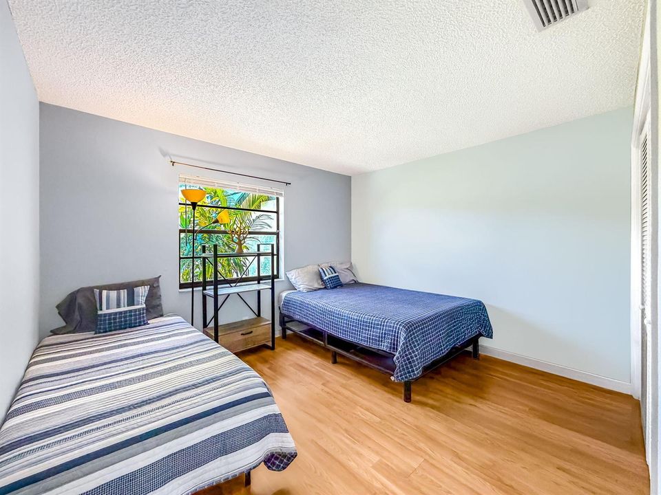 53-web-or-mls-JOY_052682
