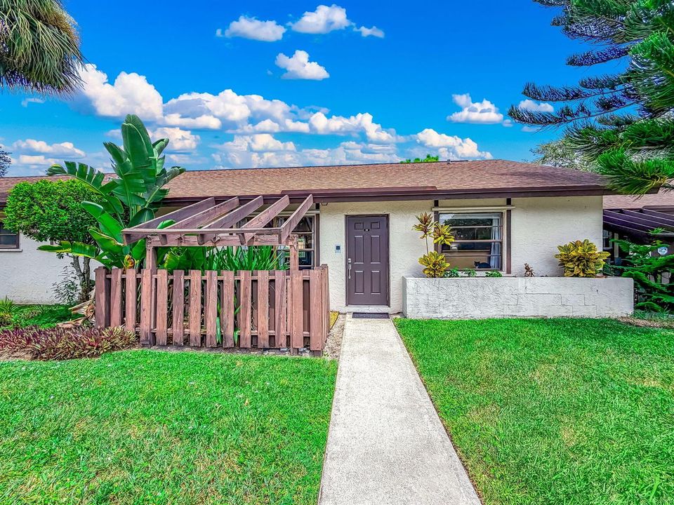 25-web-or-mls-JOY_052655