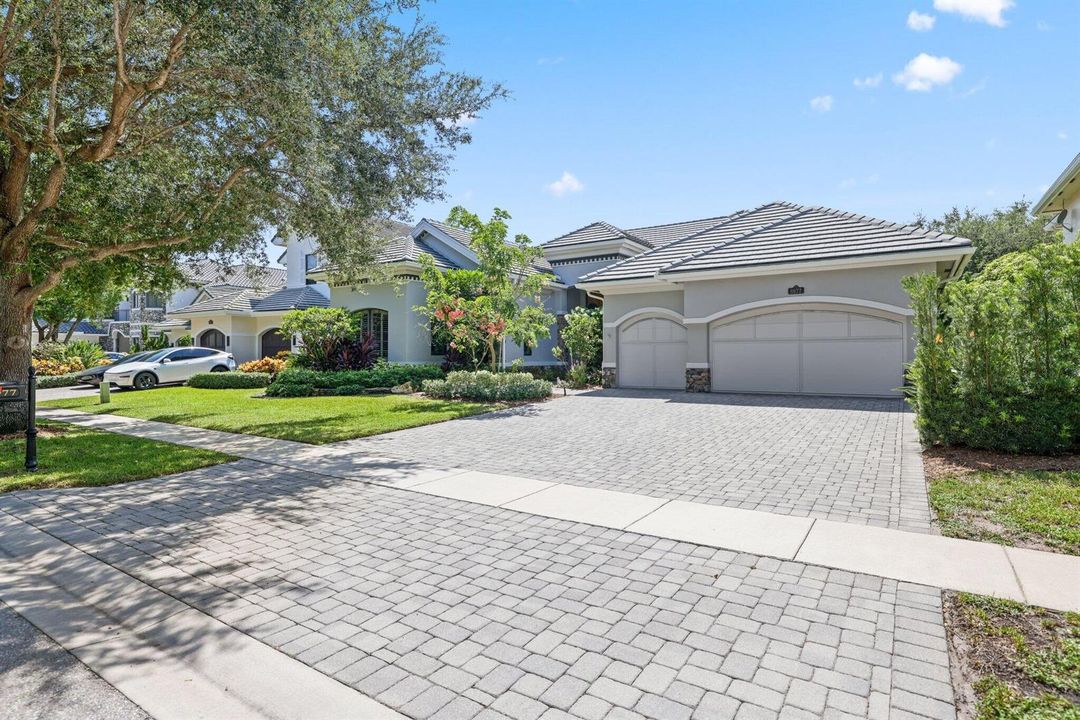 8977 Stone Pier Drive - 2.jpg-SMALL