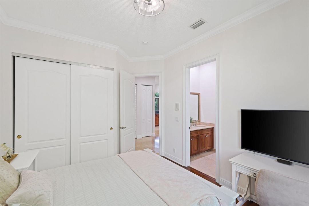 8977 Stone Pier Drive - 55.jpg-SMALL