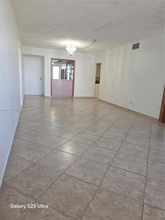 For Rent: $2,800 (2 beds, 2 baths, 1197 Square Feet)