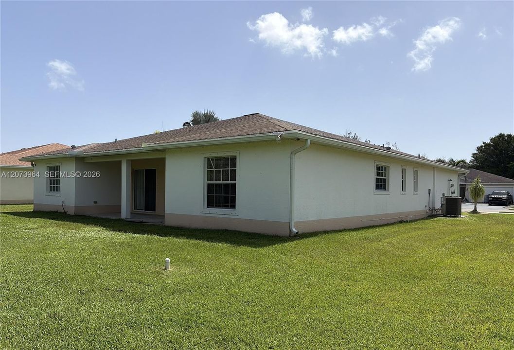 For Sale: $329,000 (4 beds, 2 baths, 2058 Square Feet)