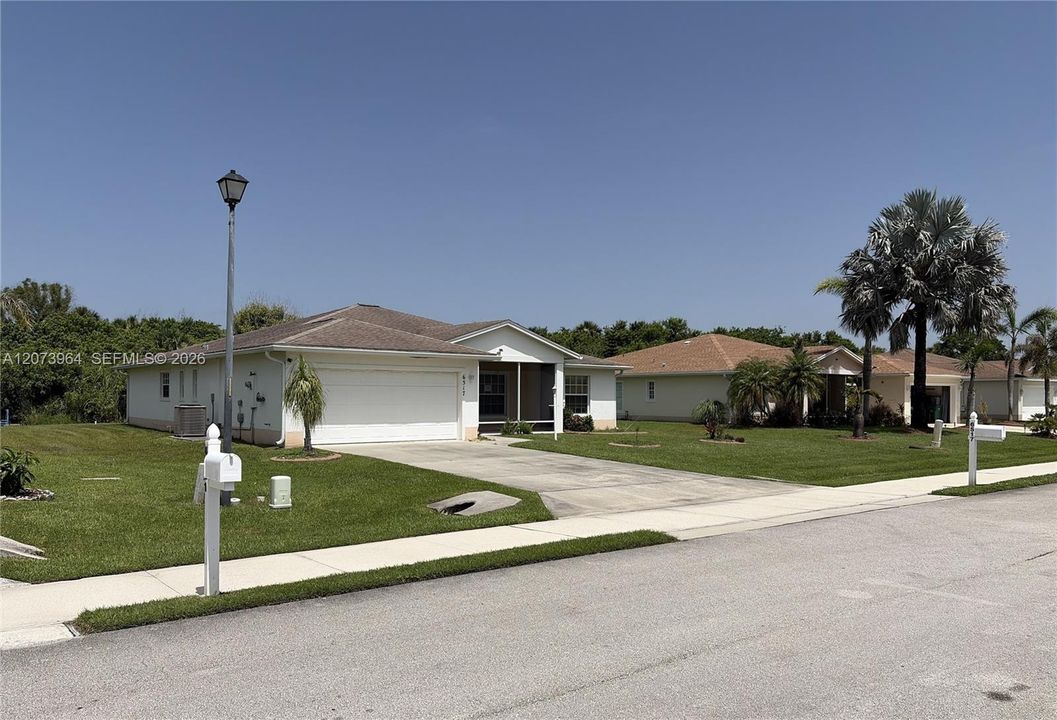 For Sale: $329,000 (4 beds, 2 baths, 2058 Square Feet)