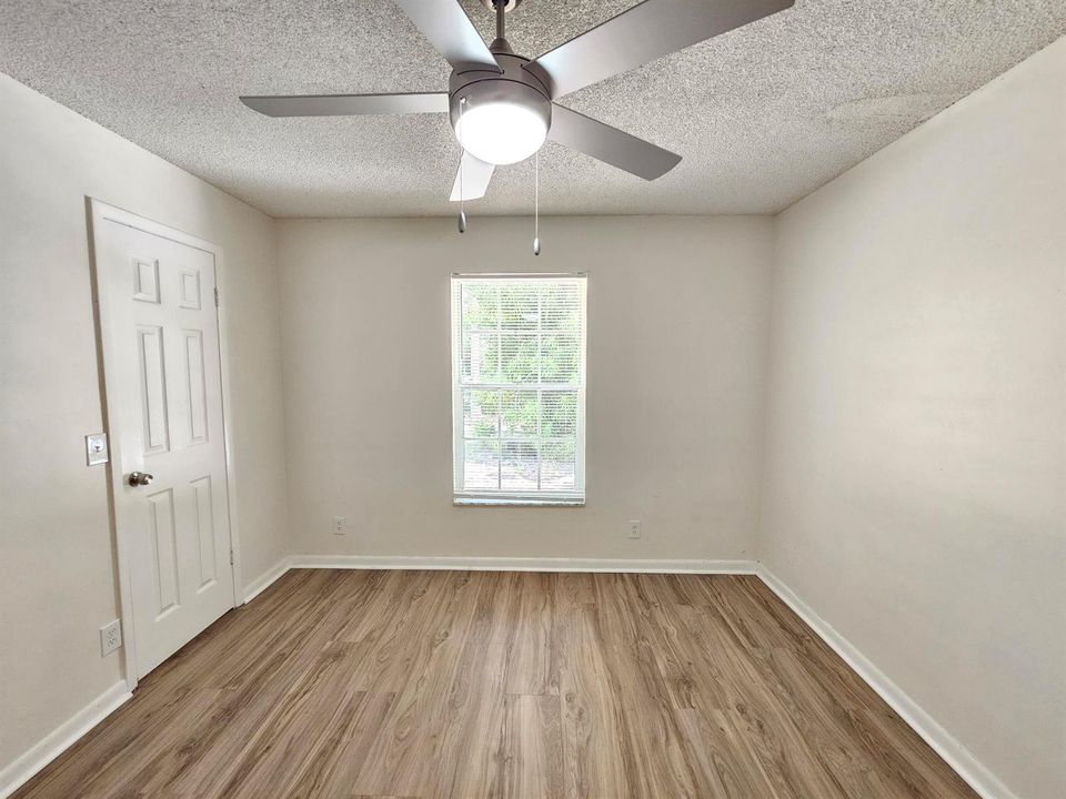 Bedroom 2 (3)