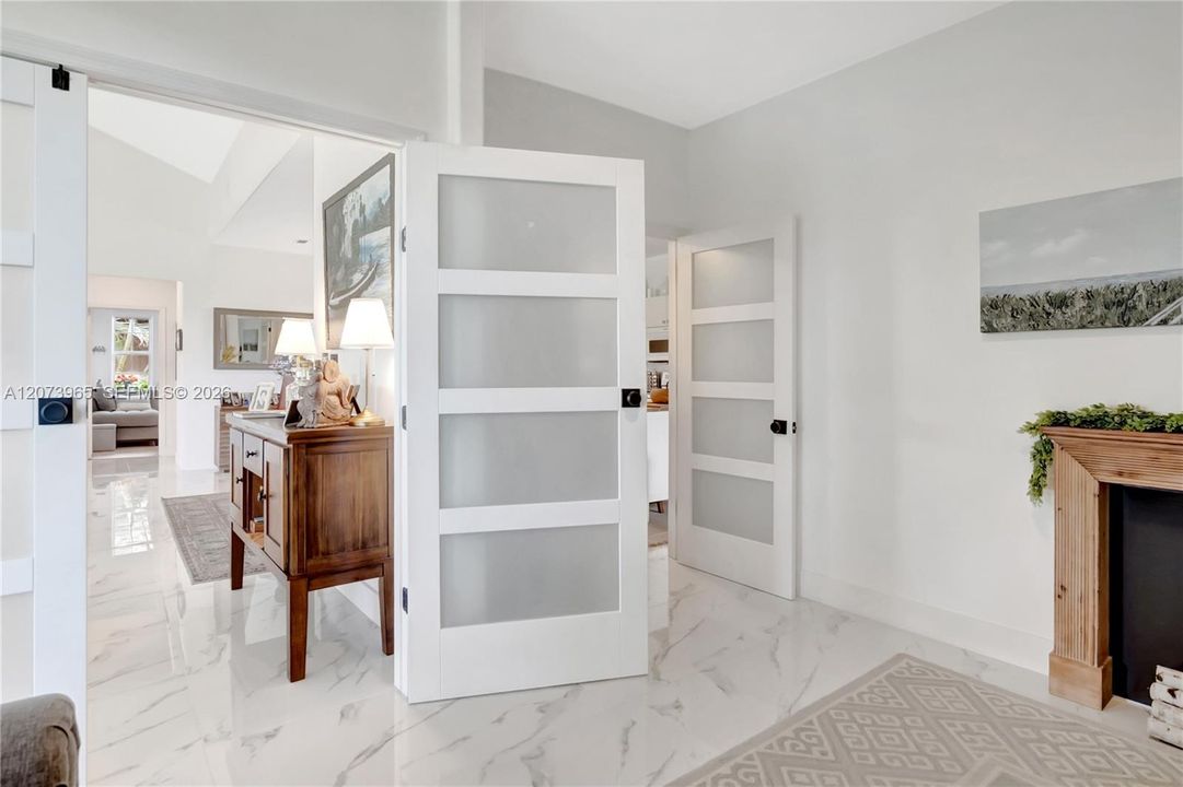 For Rent: $4,950 (3 beds, 2 baths, 1629 Square Feet)