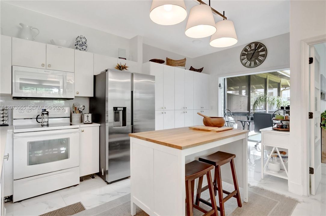 For Rent: $4,950 (3 beds, 2 baths, 1629 Square Feet)