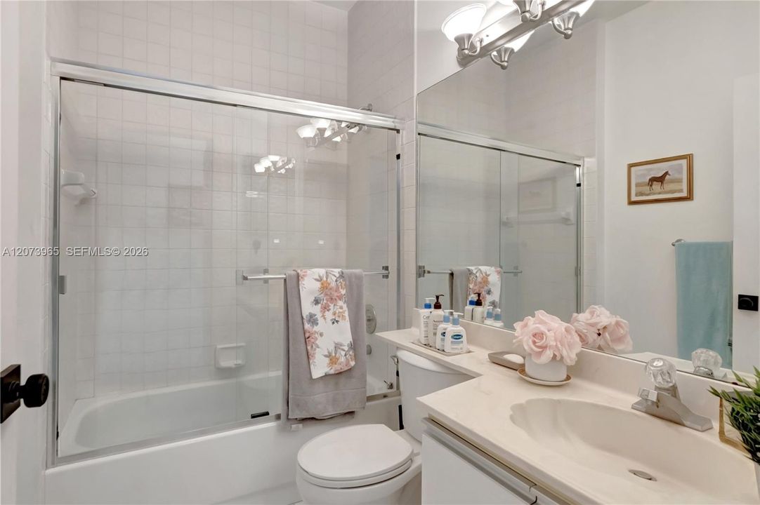 For Rent: $4,950 (3 beds, 2 baths, 1629 Square Feet)