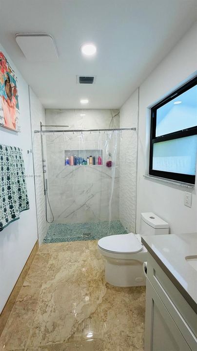 En Venta: $350,000 (2 camas, 2 baños, 1281 Pies cuadrados)