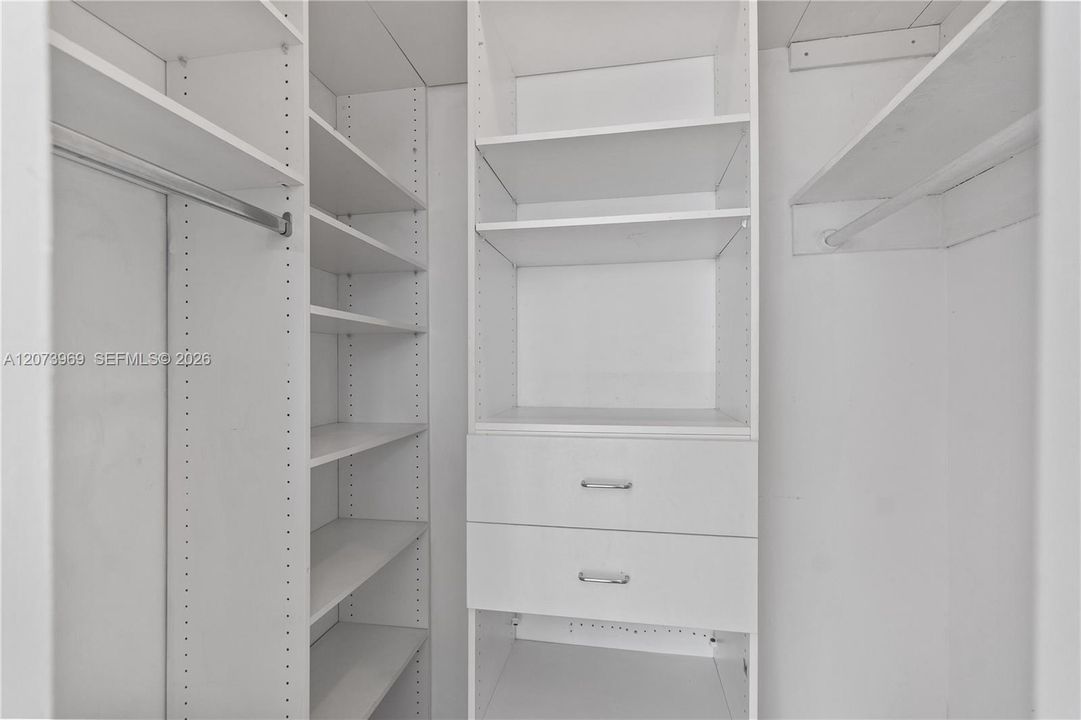 For Rent: $6,000 (2 beds, 2 baths, 1630 Square Feet)
