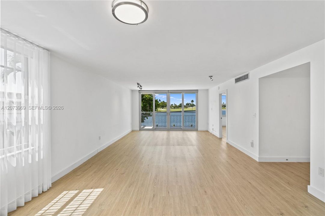 For Rent: $6,000 (2 beds, 2 baths, 1630 Square Feet)
