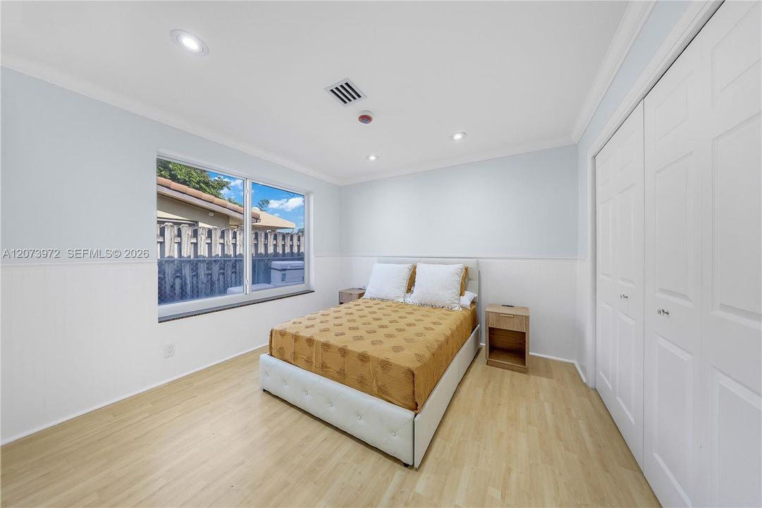 For Sale: $1,499,000 (3 beds, 3 baths, 1564 Square Feet)