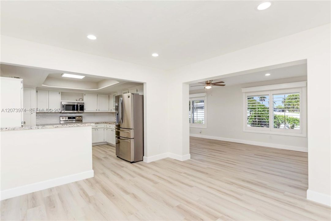 For Rent: $5,500 (5 beds, 2 baths, 2244 Square Feet)