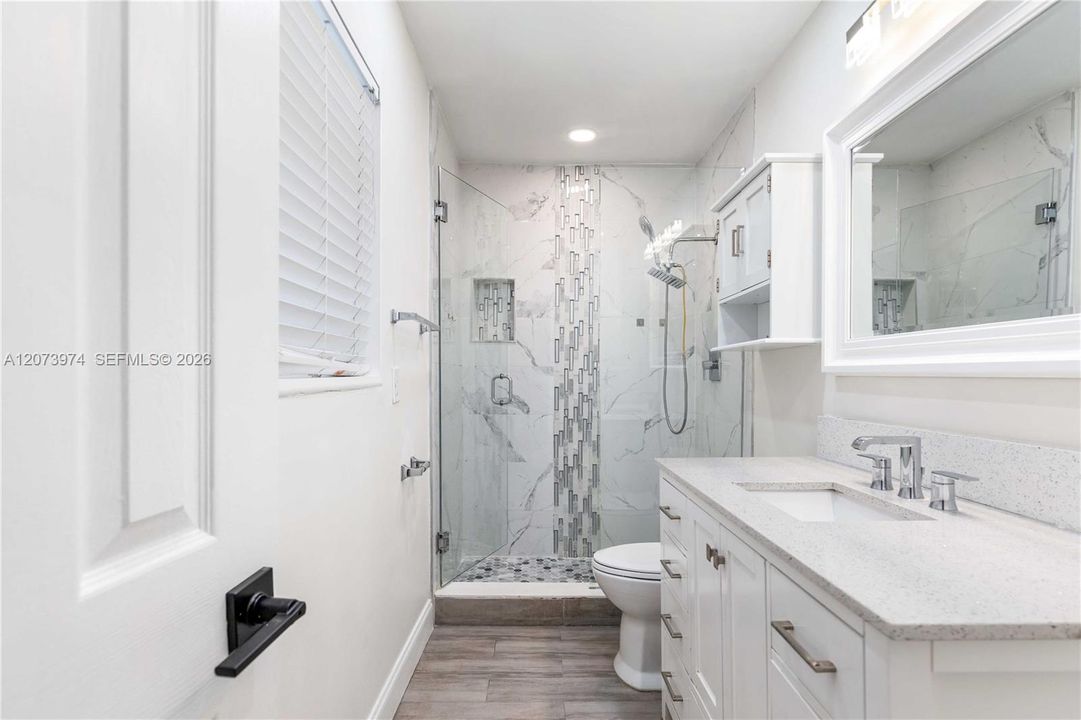 For Rent: $5,500 (5 beds, 2 baths, 2244 Square Feet)