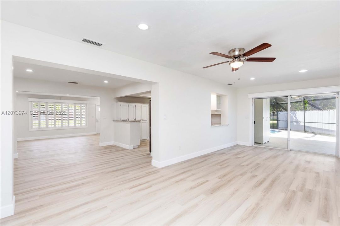 For Rent: $5,500 (5 beds, 2 baths, 2244 Square Feet)