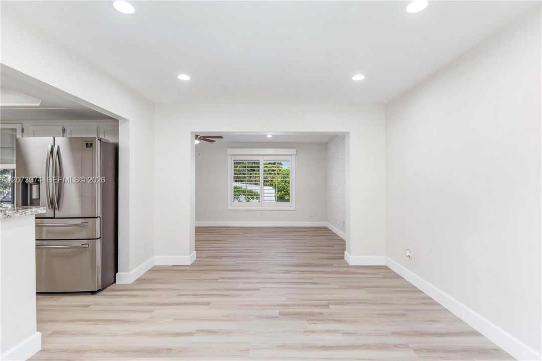 For Rent: $5,500 (5 beds, 2 baths, 2244 Square Feet)