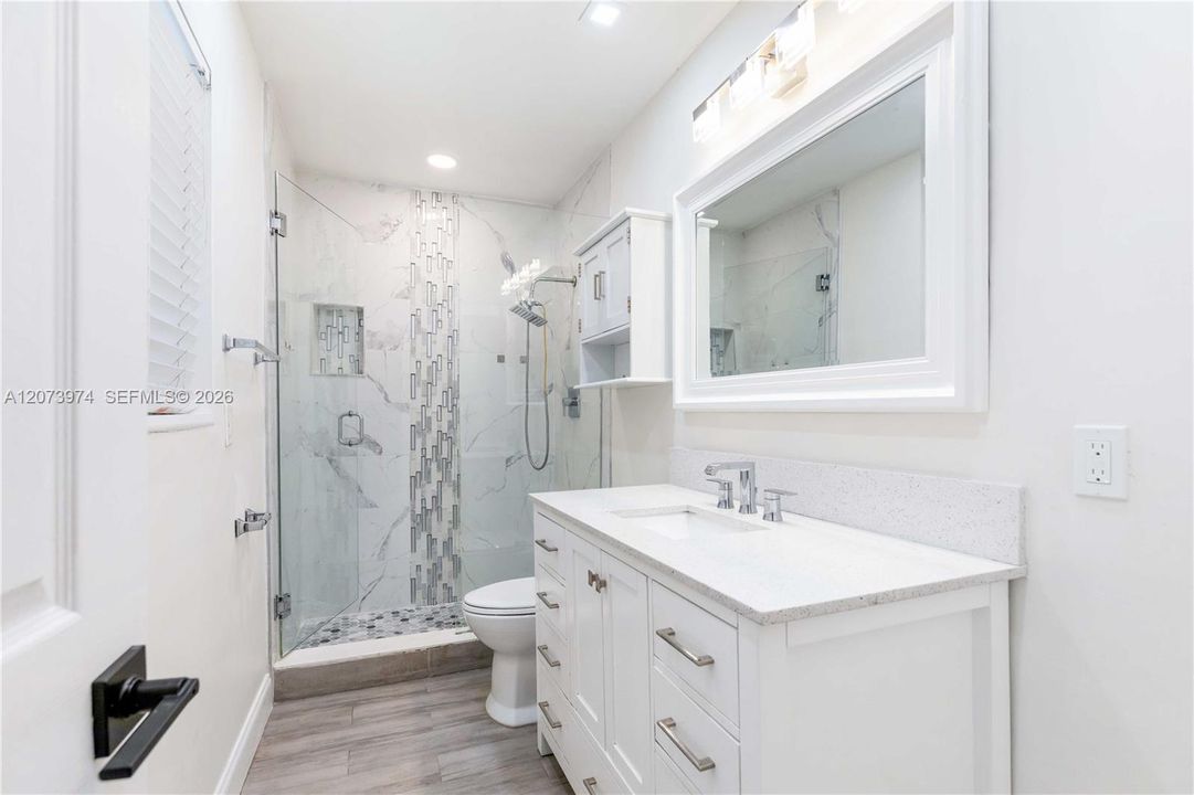 For Rent: $5,500 (5 beds, 2 baths, 2244 Square Feet)