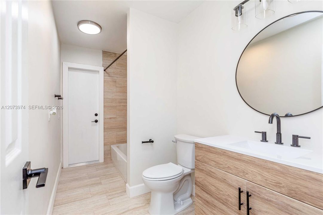 For Rent: $5,500 (5 beds, 2 baths, 2244 Square Feet)