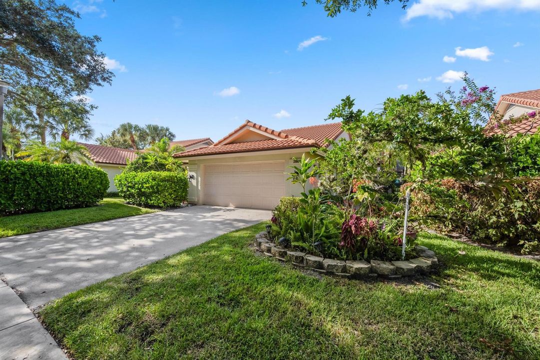 WELCOME TO 2895 FARRAGUT LN