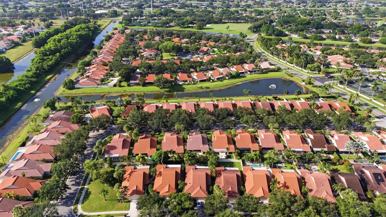 SARATOGA POINTE