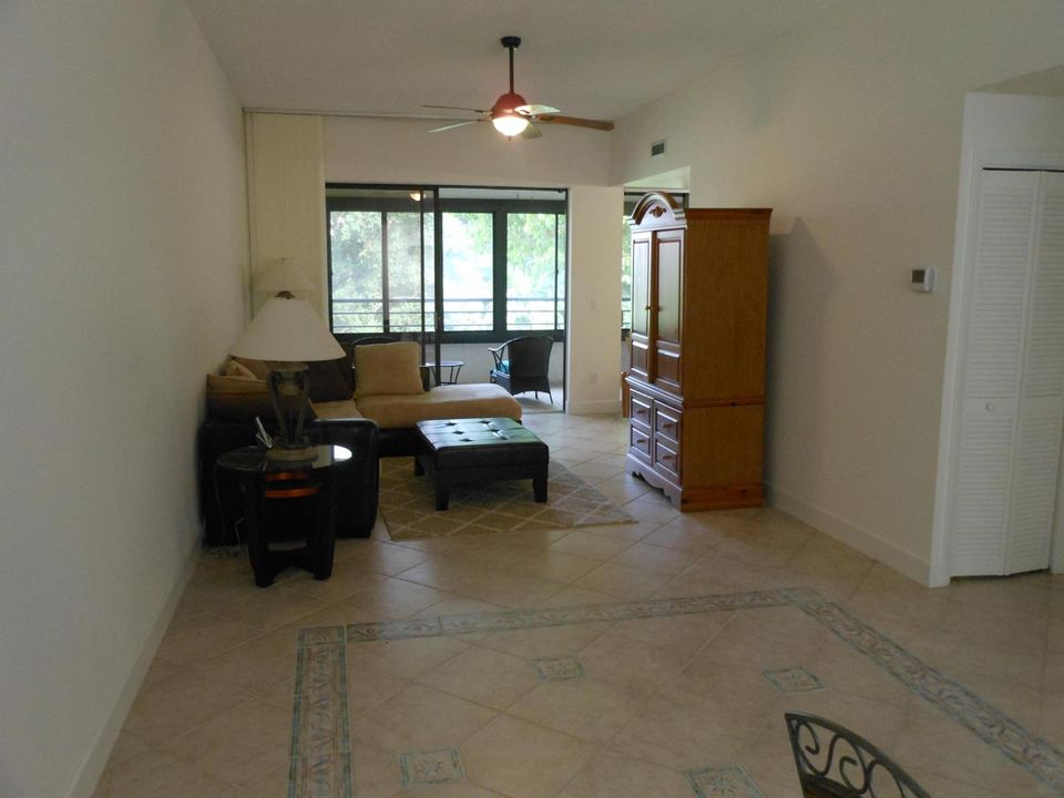 Living Room/Patio