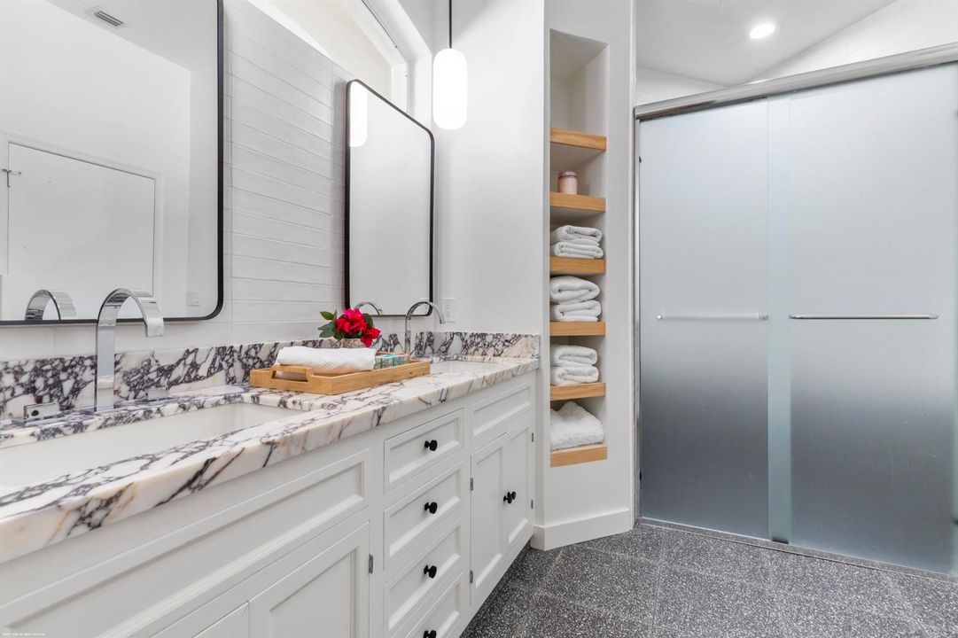 12593 Mallet Cir 045