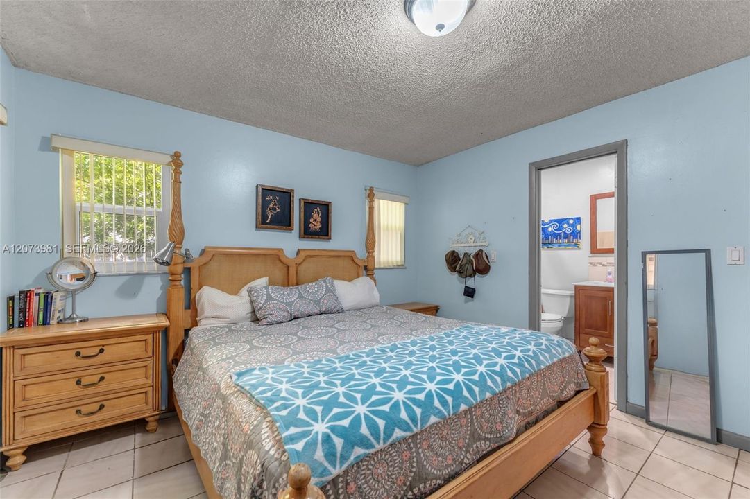 For Sale: $530,000 (3 beds, 2 baths, 1350 Square Feet)