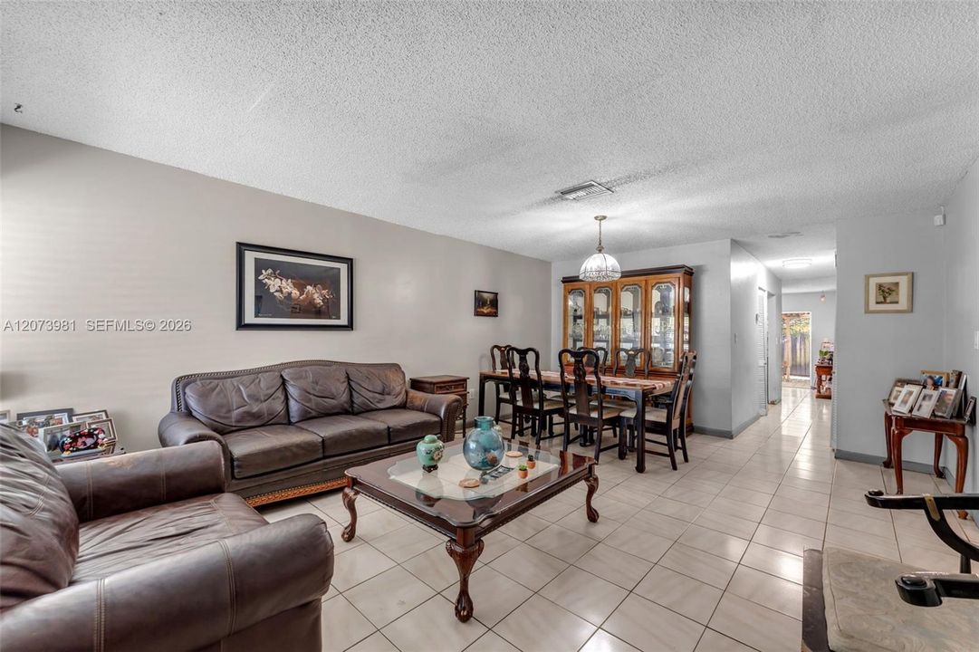 For Sale: $530,000 (3 beds, 2 baths, 1350 Square Feet)