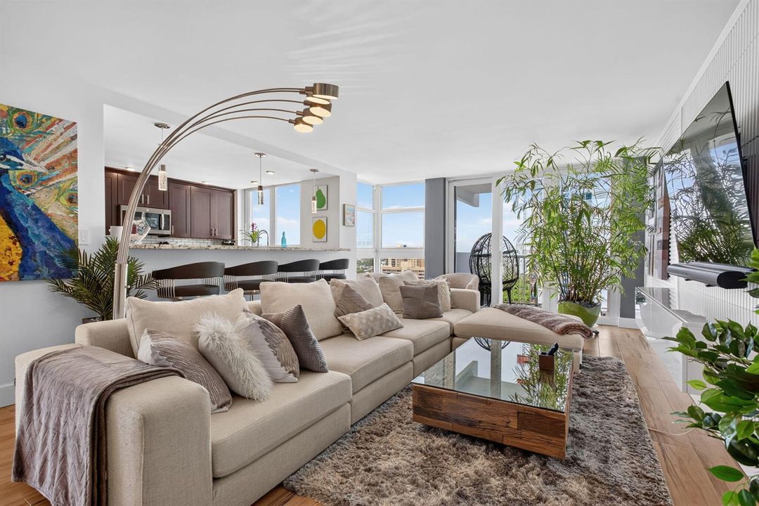 21-web-or-mls-1370-0256